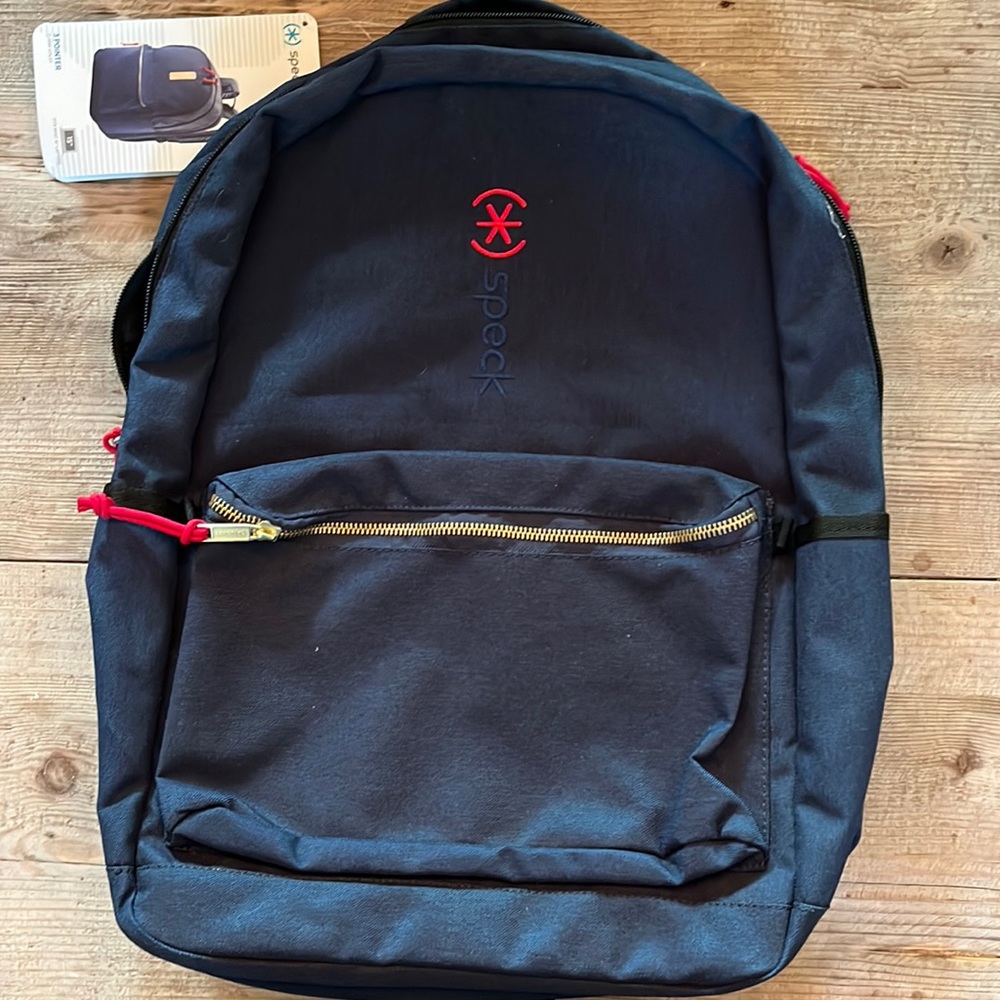 Speck 3 Pointer classic utility backpack New Color: Navy